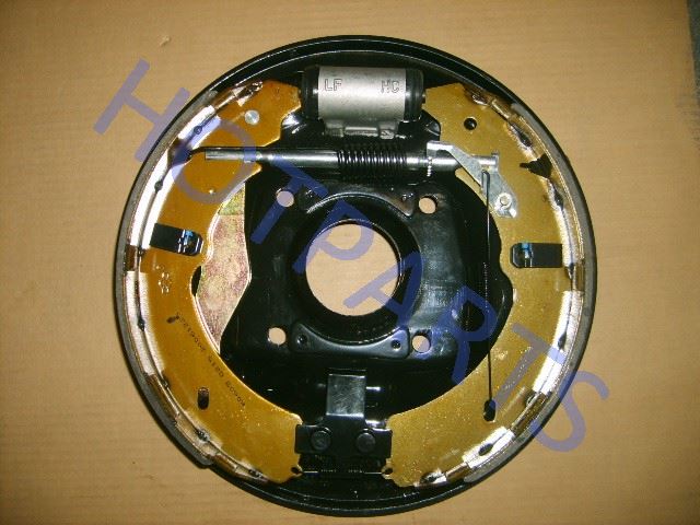 картинка ЩИТ ЗАДНЕГО ТОРМОЗА ПРАВЫЙ В СБОРЕ GW WINGLE SAILOR  3502200-P00